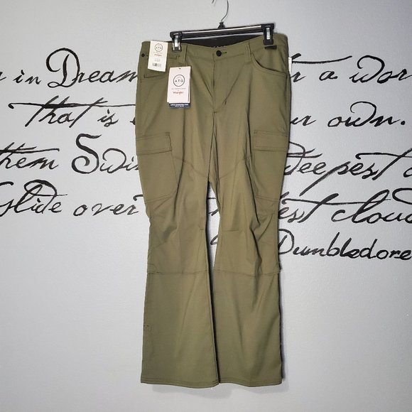 NWT ATG Womens Slim Utility Pant: Dusty Olive, Cargo Convertible Pant, 14 - Picture 1 of 9